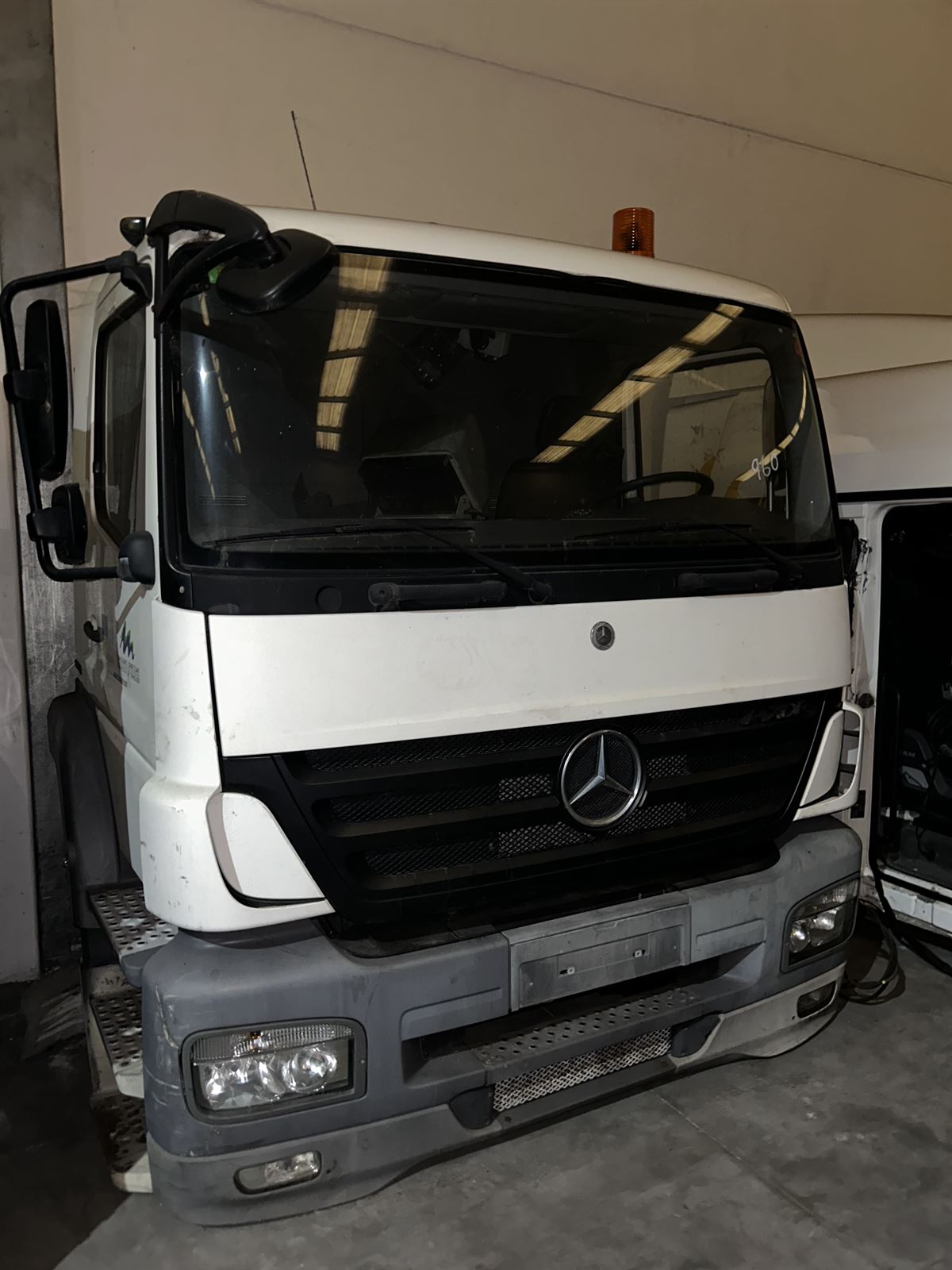 CABINA MERCEDES AXOR 2533 EURO5 - Imagen 1