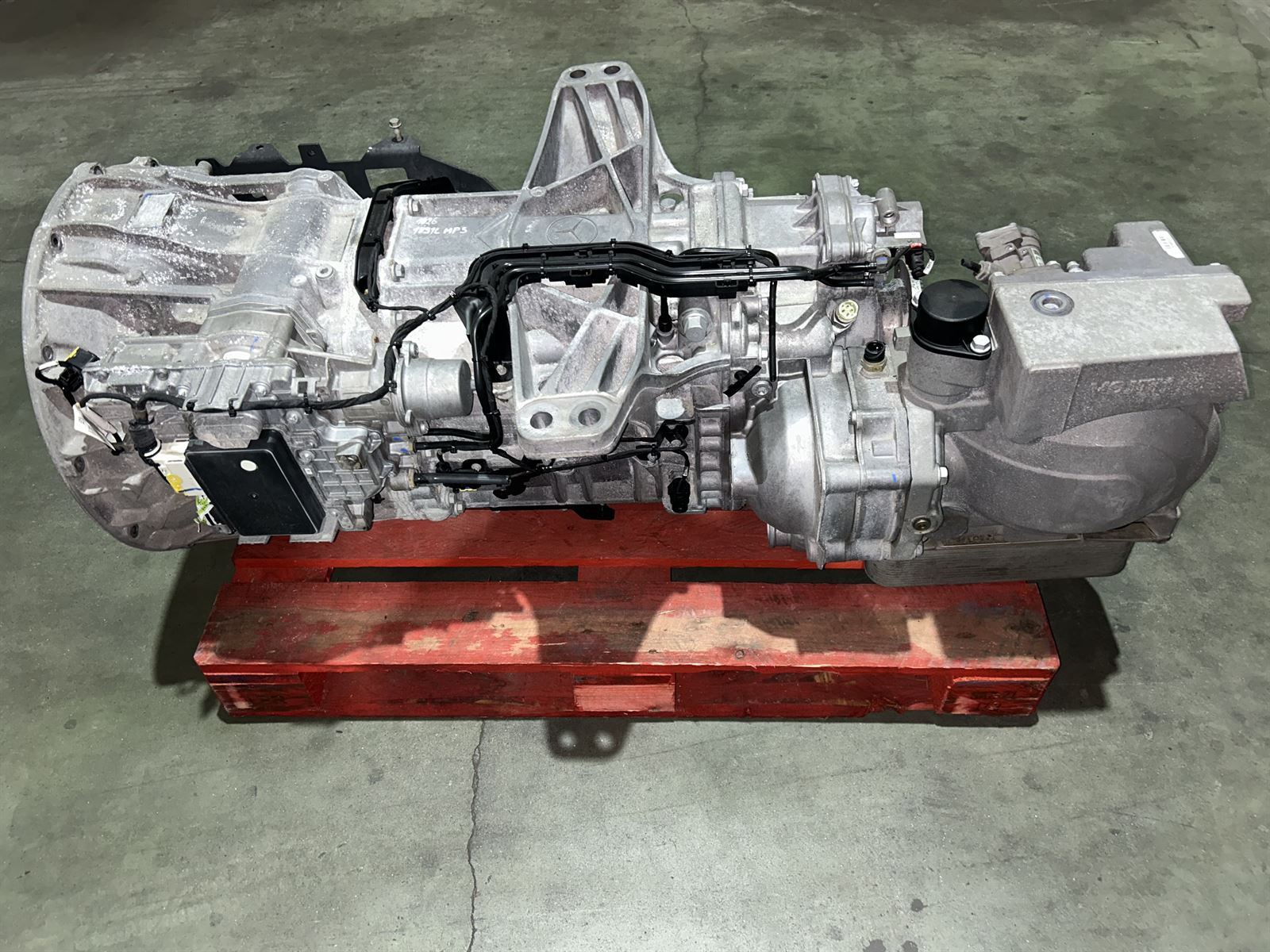Cambio Mercedes Actros G281-12 con retatder - Imagen 1